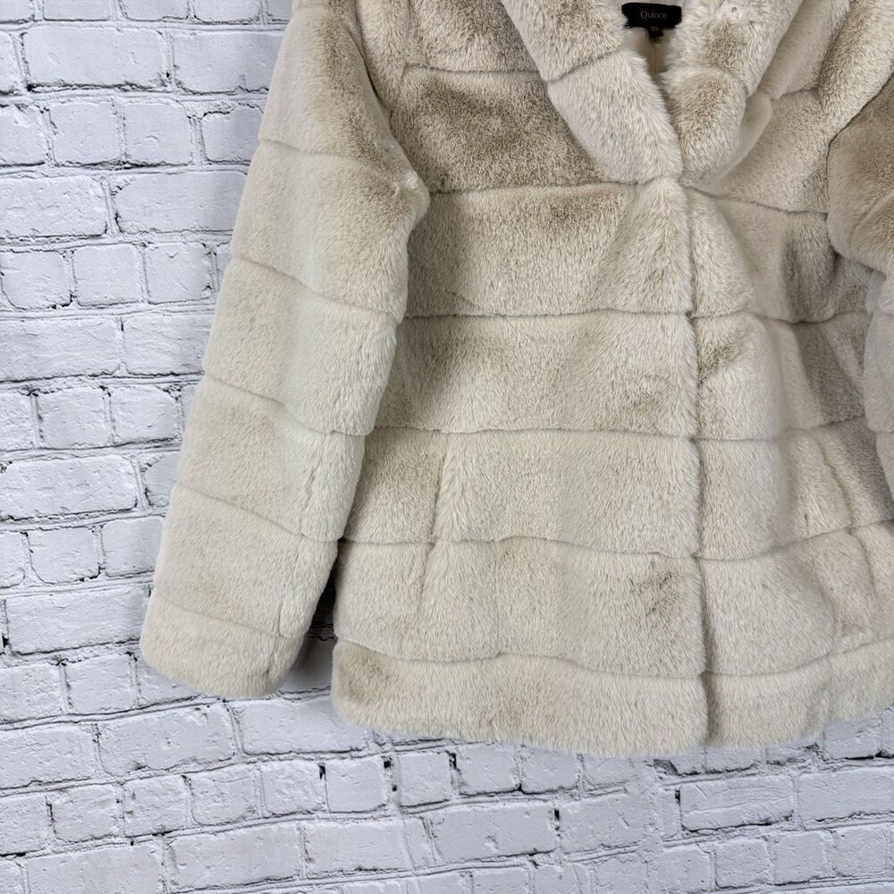 Quince Faux Fur Hooded Jacket Latte Beige Soft Plush Coat Womens XS Cozy Chic - Picture 9 of 14